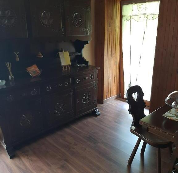 ペンション Ca Virasolelh