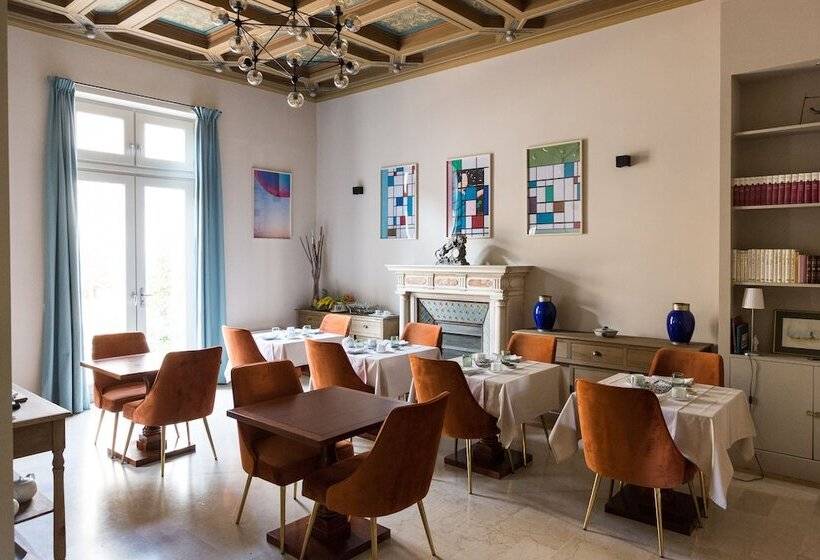 پانسیون De L'anglais, Guesthouse