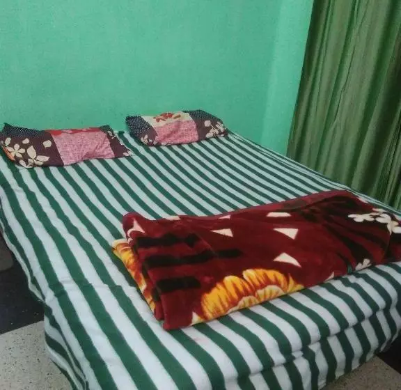 Majatalo K.s.n. Varanasi Paying Guest House