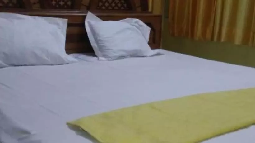 Majatalo K.s.n. Varanasi Paying Guest House