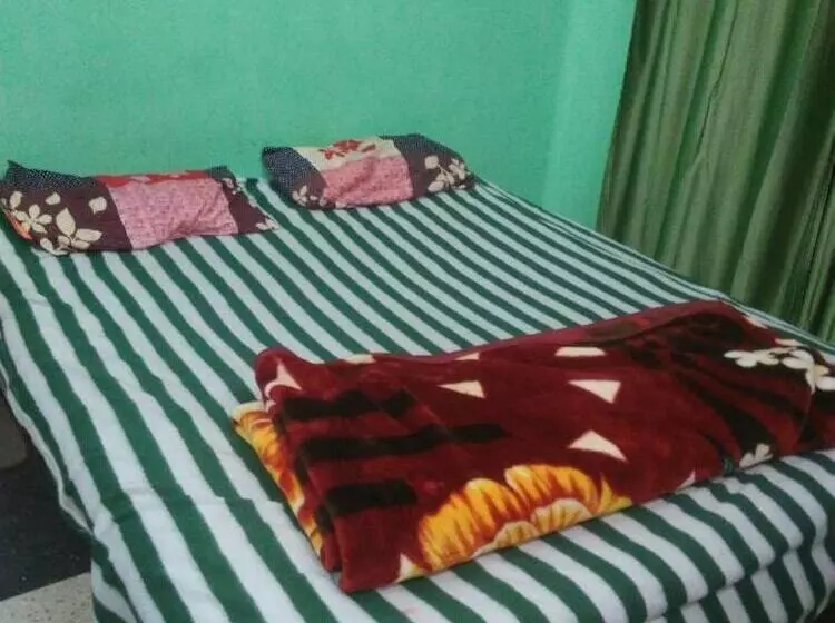 Majatalo K.s.n. Varanasi Paying Guest House