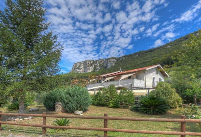 פנסיון La Sosta