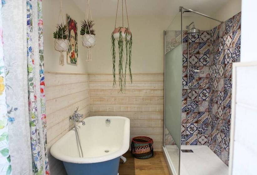 بنسيون Le Manoir Des Chevaux Dores