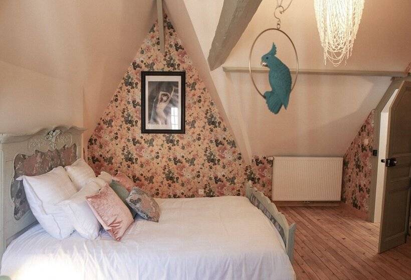 بنسيون Le Manoir Des Chevaux Dores