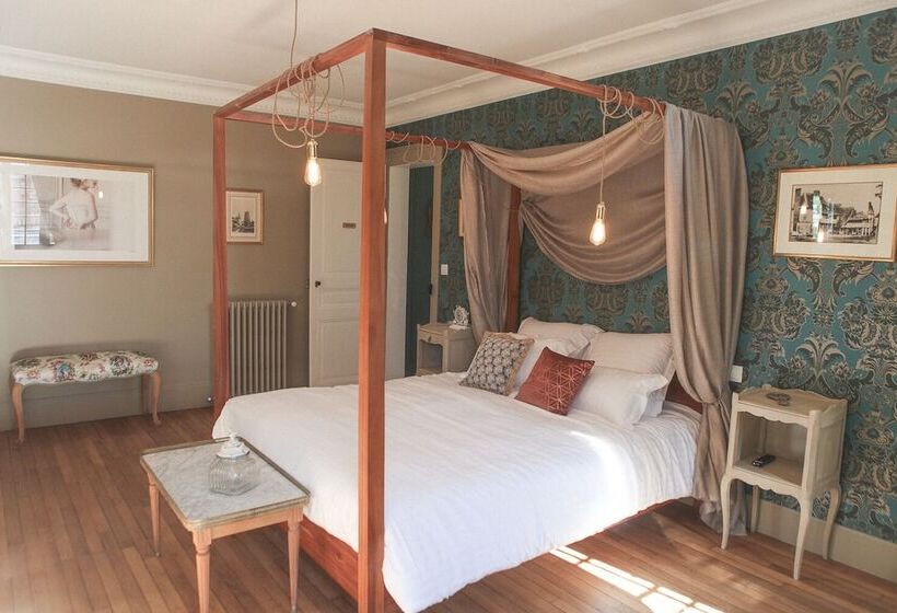 بنسيون Le Manoir Des Chevaux Dores