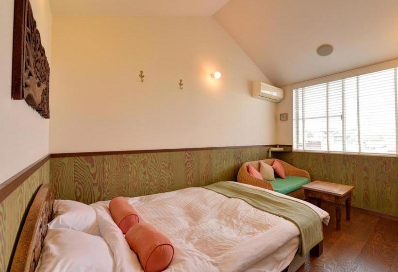 הוסטל Cafe  Isola Bella