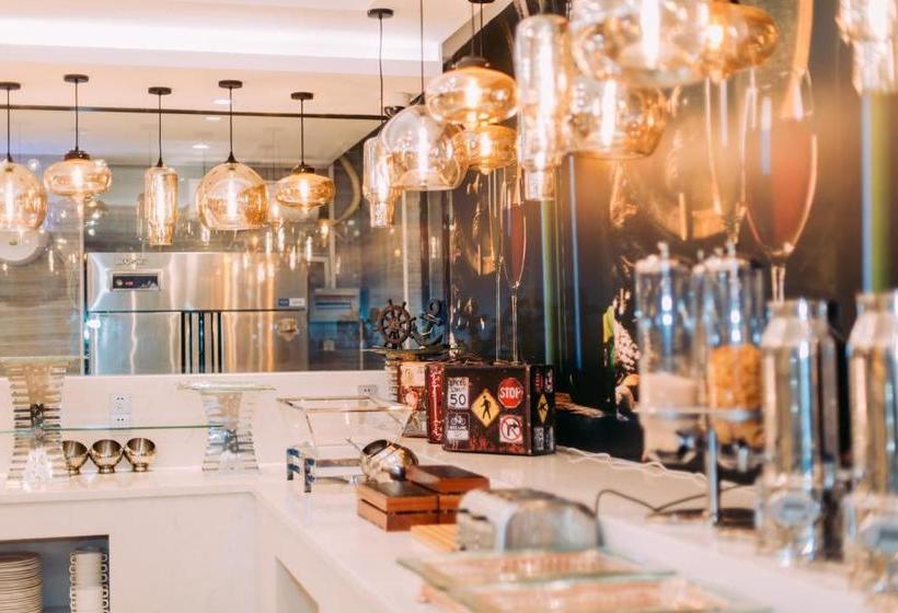 Kyriad Marvelous Hotel Shanghai Jiading Baolong Plaza Branch