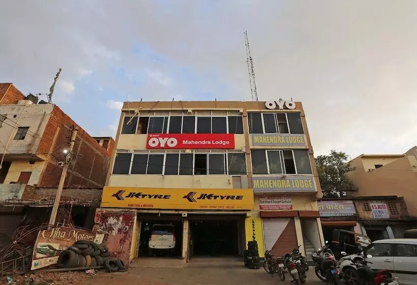 ホテル Oyo 36007 Mahendra Saver