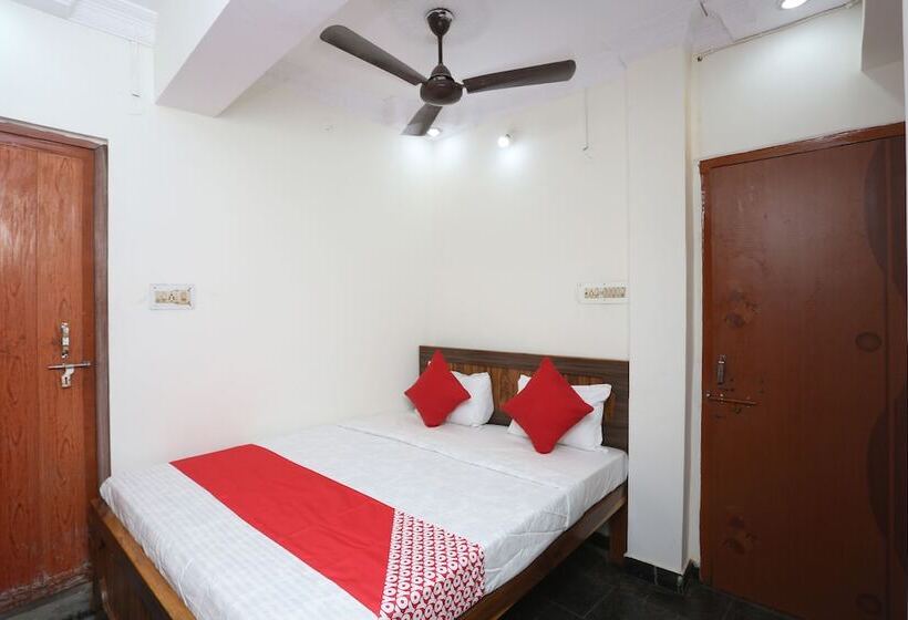 Hotell Oyo 36007 Mahendra Saver