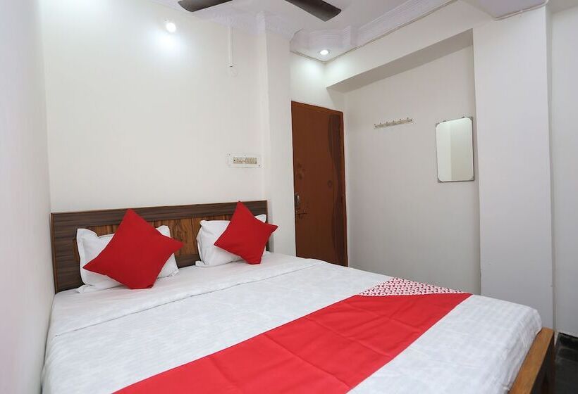 Hotell Oyo 36007 Mahendra Saver