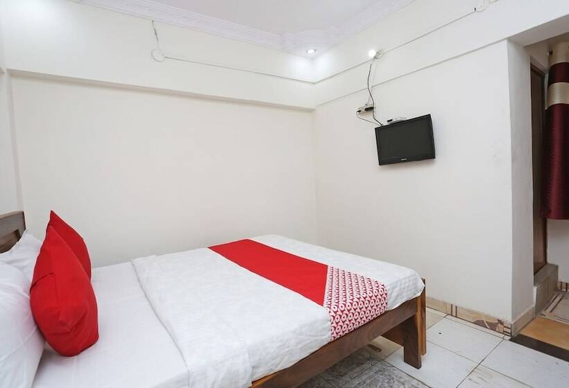 Hotell Oyo 36007 Mahendra Saver