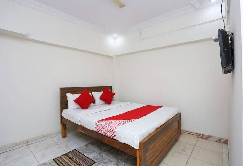 Hotell Oyo 36007 Mahendra Saver