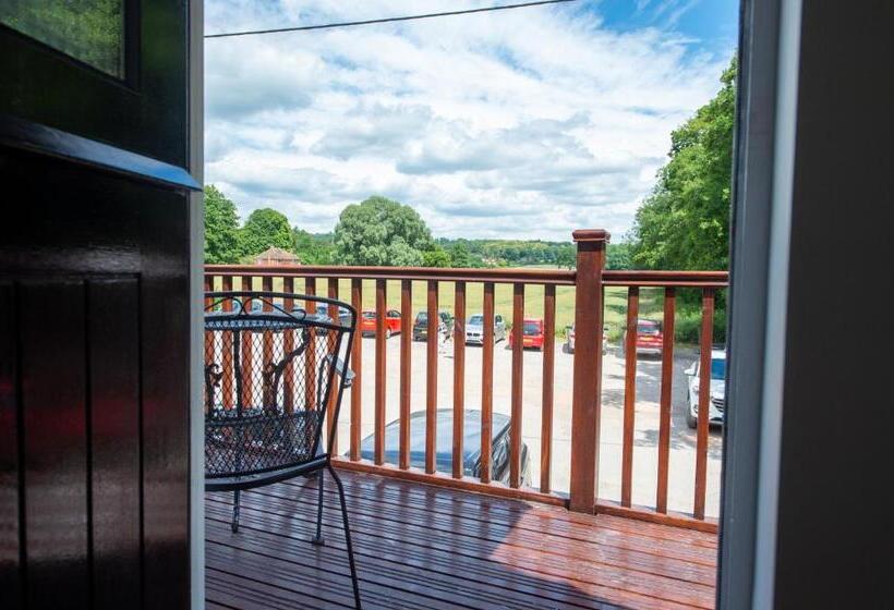 فندق The Withies Inn