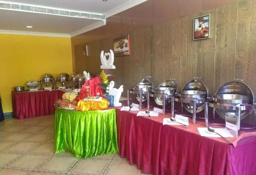 Hotel Kumar Palace