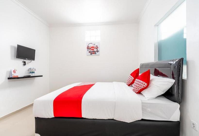 בית מלון כפרי Oyo 672 Bali Radiance Canggu