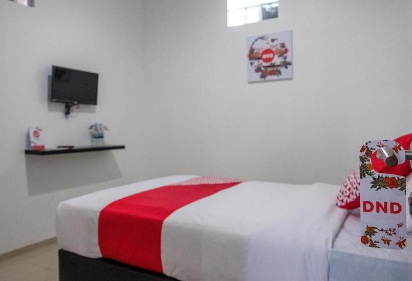 בית מלון כפרי Oyo 672 Bali Radiance Canggu