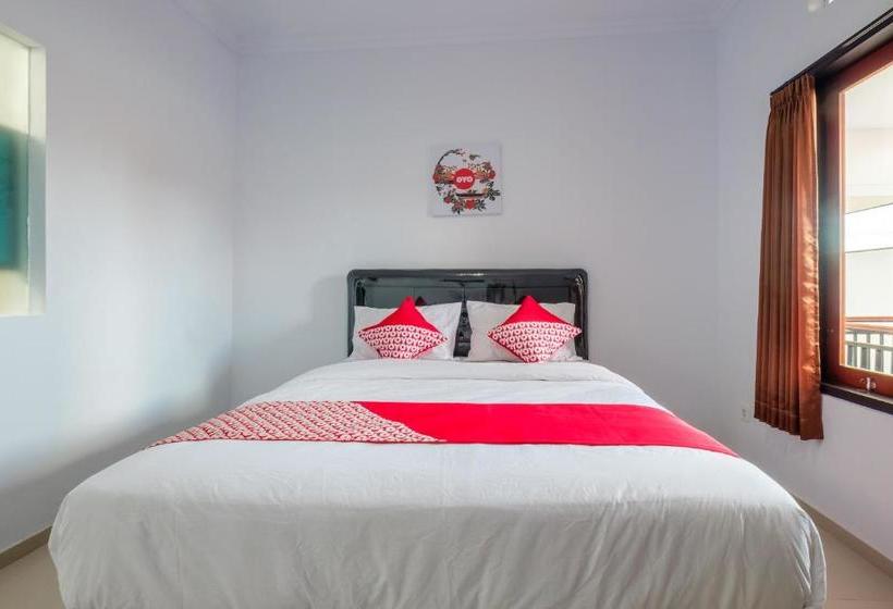 בית מלון כפרי Oyo 672 Bali Radiance Canggu