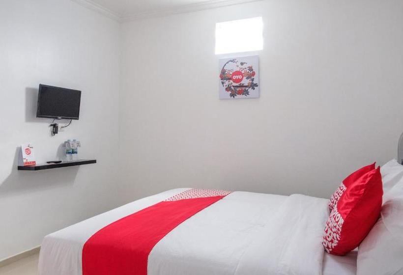 בית מלון כפרי Oyo 672 Bali Radiance Canggu