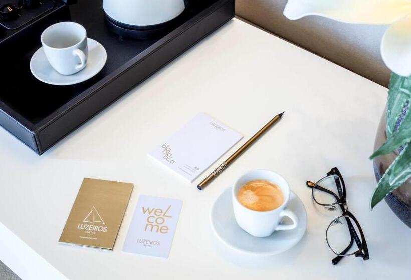 Pensione Luzeiros Suites