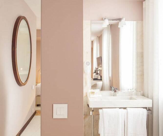 Pensione Luzeiros Suites