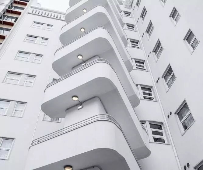 پانسیون Luzeiros Suites