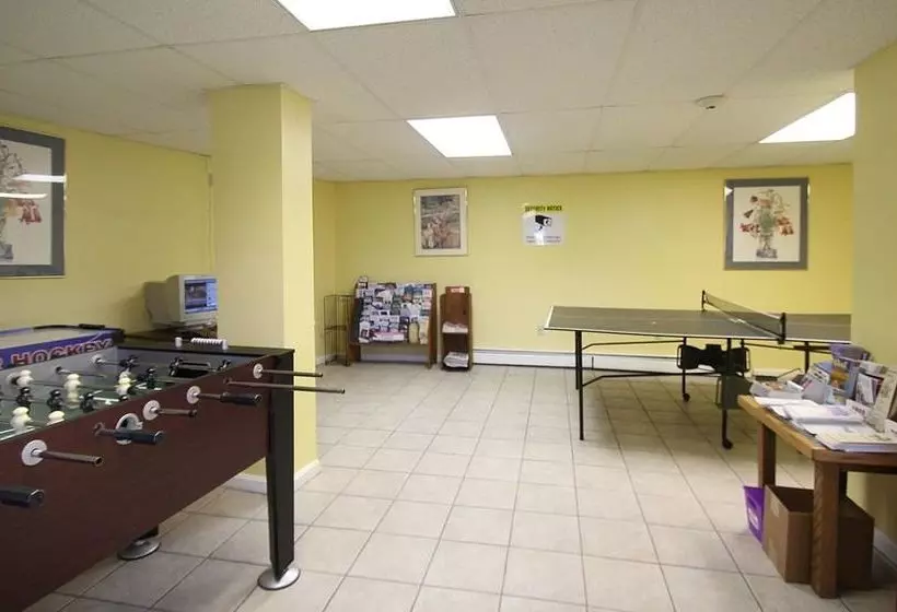 Colonial Acres Resort