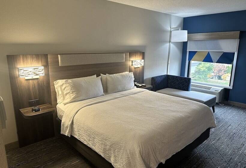 Holiday Inn Express Hotel & Suites West Chester By Ihg
