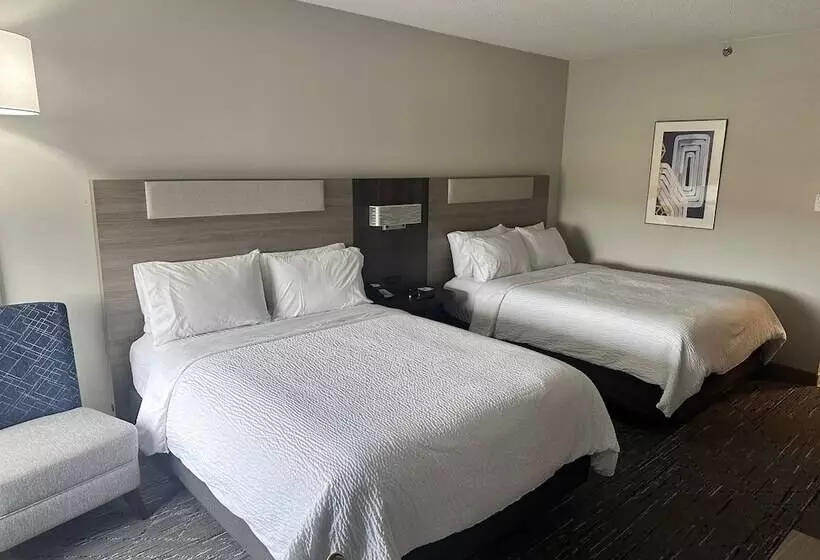 Holiday Inn Express Hotel & Suites West Chester By Ihg