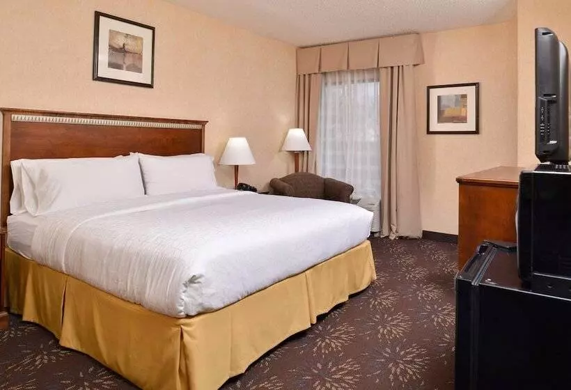 Holiday Inn Express Hotel & Suites West Chester By Ihg