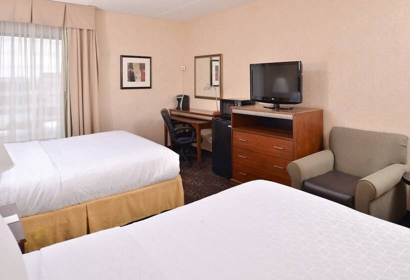 Holiday Inn Express Hotel & Suites West Chester By Ihg