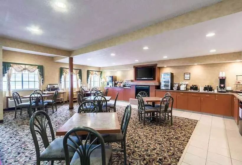 호텔 Baymont By Wyndham Omaha Sw