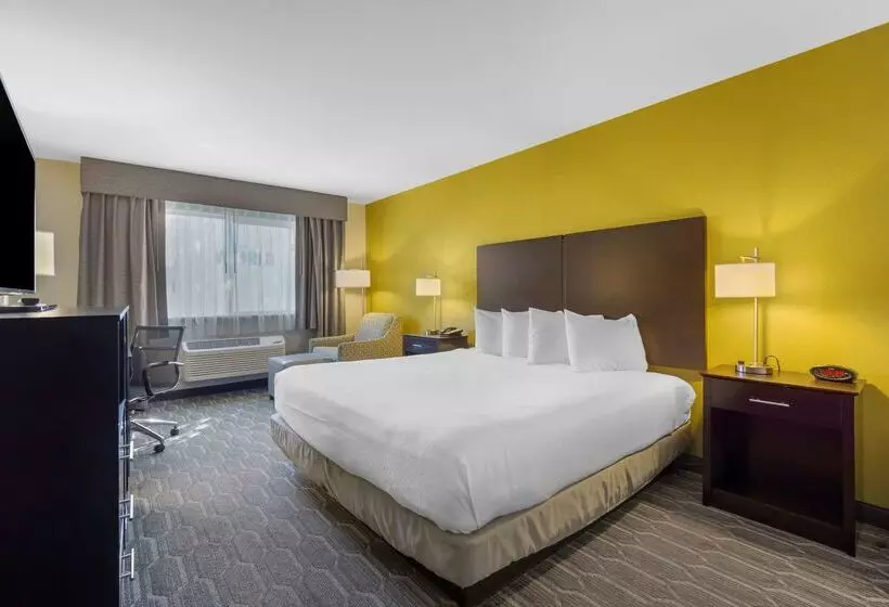هتل Best Western Plus Wenatchee Downtown