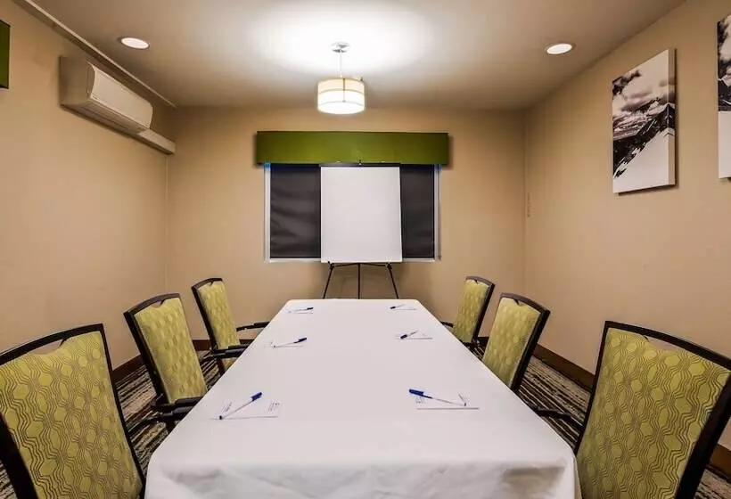 هتل Best Western Plus Wenatchee Downtown