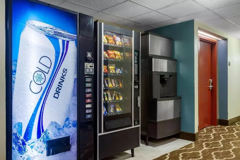 酒店 Bristol Arcadia Inn