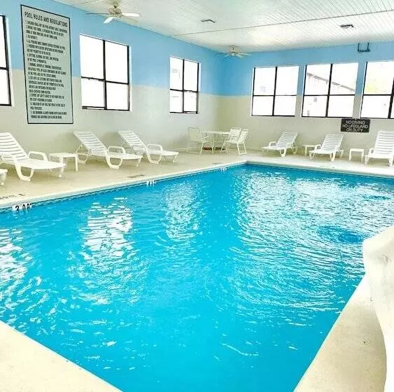 Отель Clarion Pointe Vidalia  Lyons West