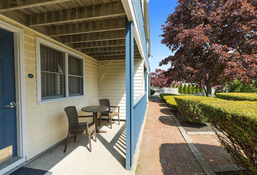 فندق Colonial Inn