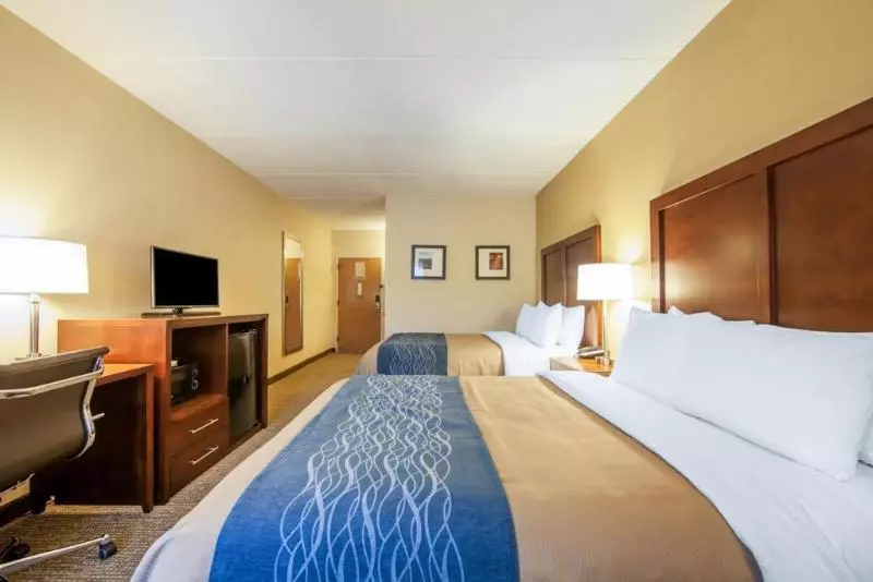 Отель Comfort Inn At Royal Blue