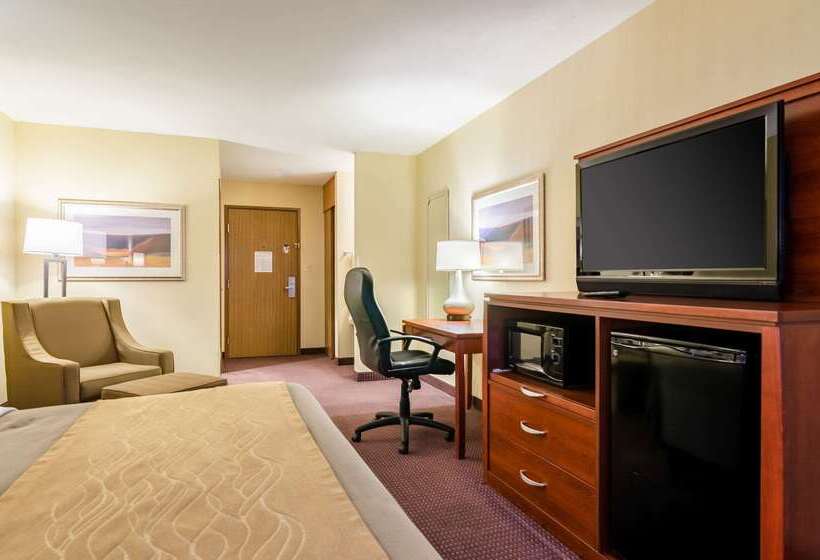 בית מלון כפרי Comfort Inn