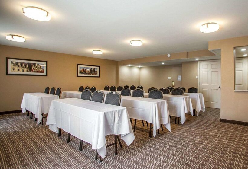 فندق Comfort Inn St. Louis  Westport Event Center