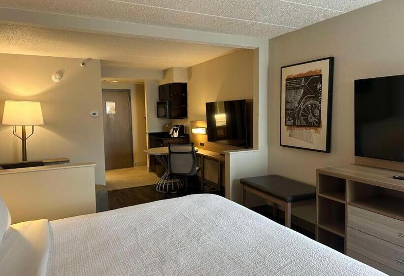 호텔 Best Western Plus Heritage Rail Inn & Suites