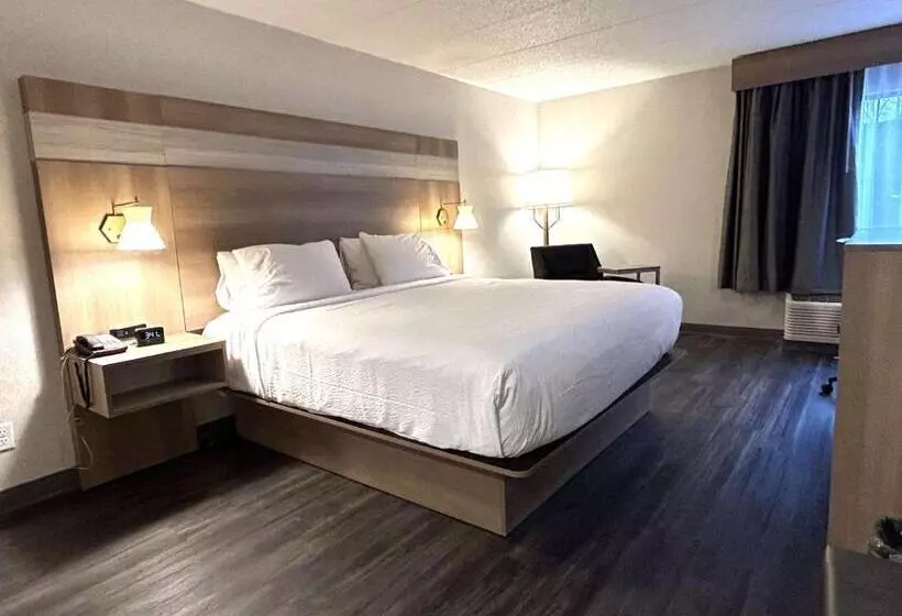 Отель Best Western Plus Heritage Rail Inn & Suites