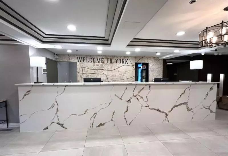 Отель Best Western Plus Heritage Rail Inn & Suites