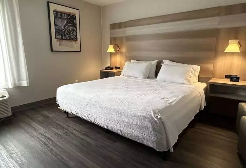 Отель Best Western Plus Heritage Rail Inn & Suites