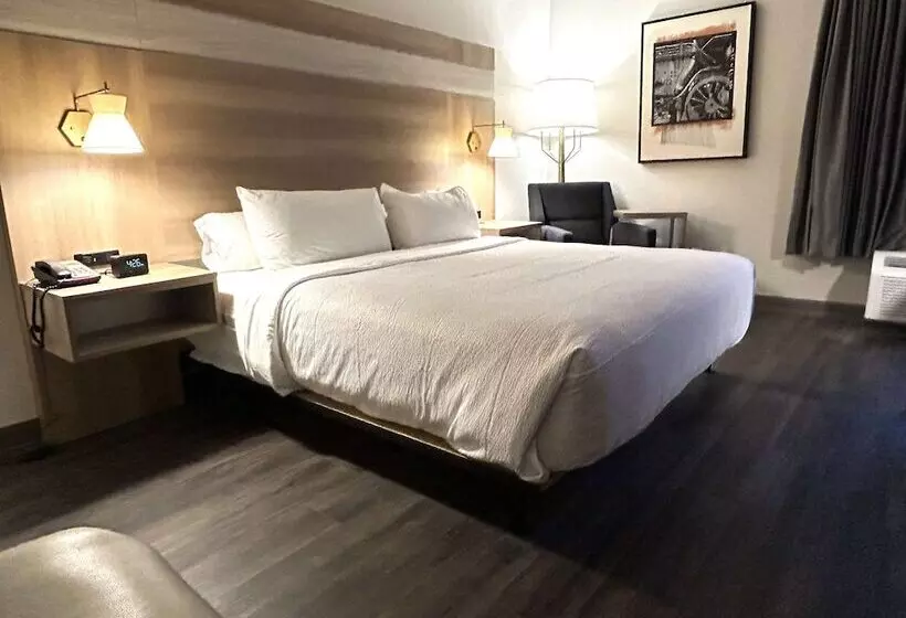 Отель Best Western Plus Heritage Rail Inn & Suites