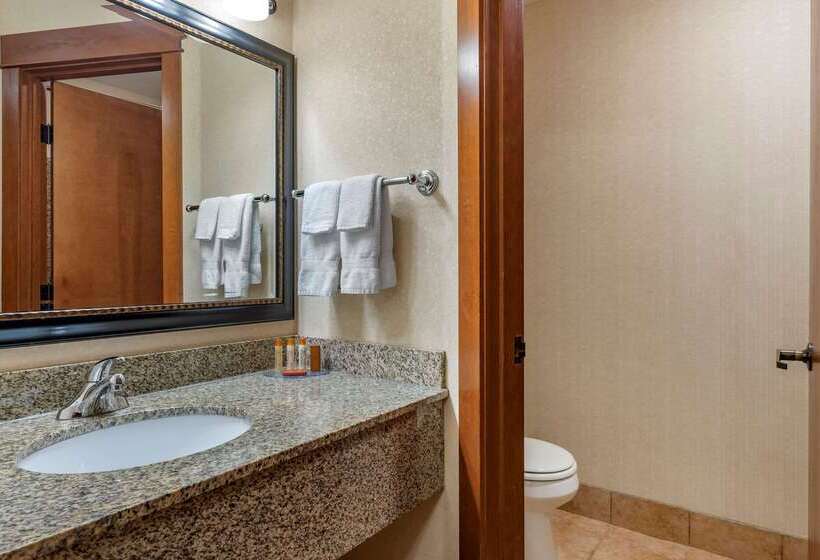 Kathryn Riverfront Inn, Ascend Hotel Collection