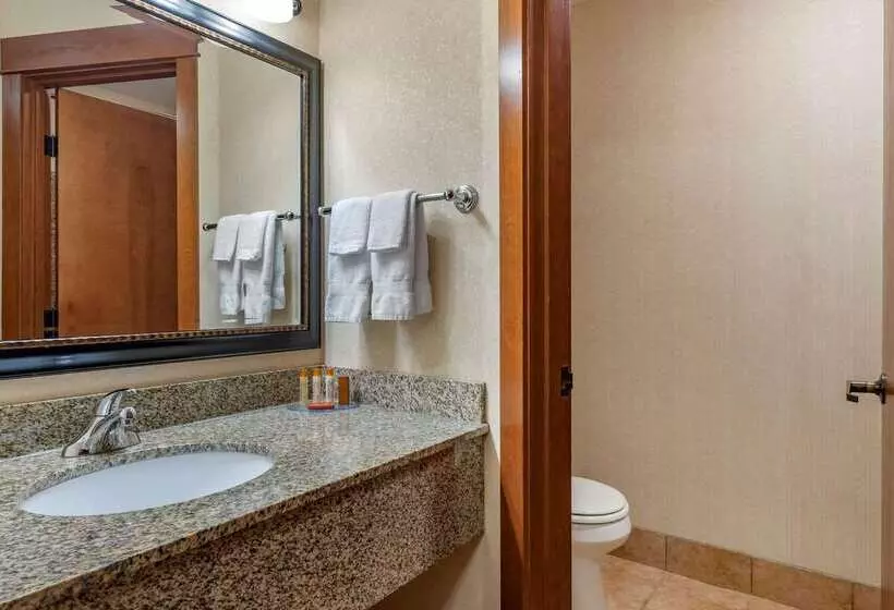 Kathryn Riverfront Inn, Ascend Hotel Collection