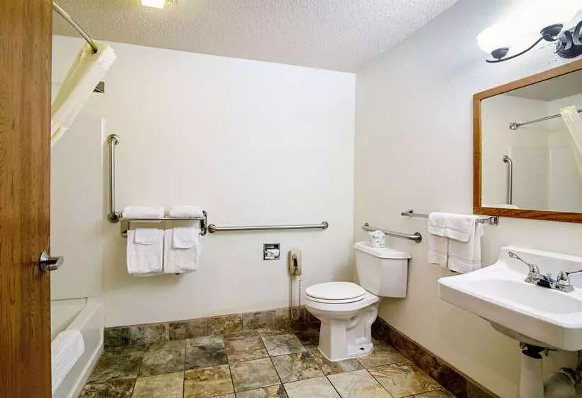 Отель Quality Inn Aberdeen