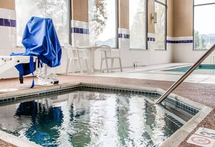 호텔 Quality Inn Airport