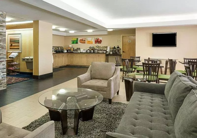 酒店 Quality Inn Richmond Airport