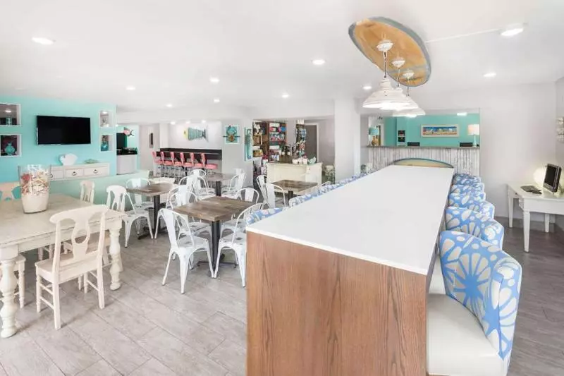 ホテル Surf & Sand